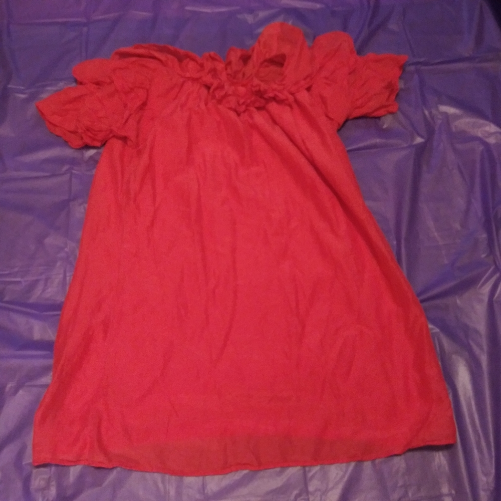 Red short sleeve Ruffled shirt